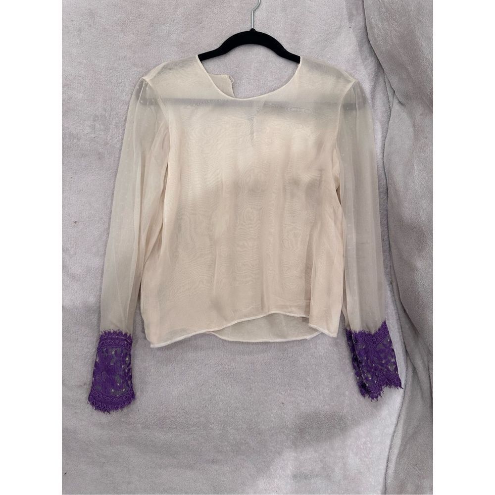 Vintage cream with purple lace sleeve top heart buttons on back size S women’s b